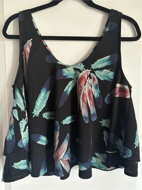 Black Feather Print Sleeveless Tank Top